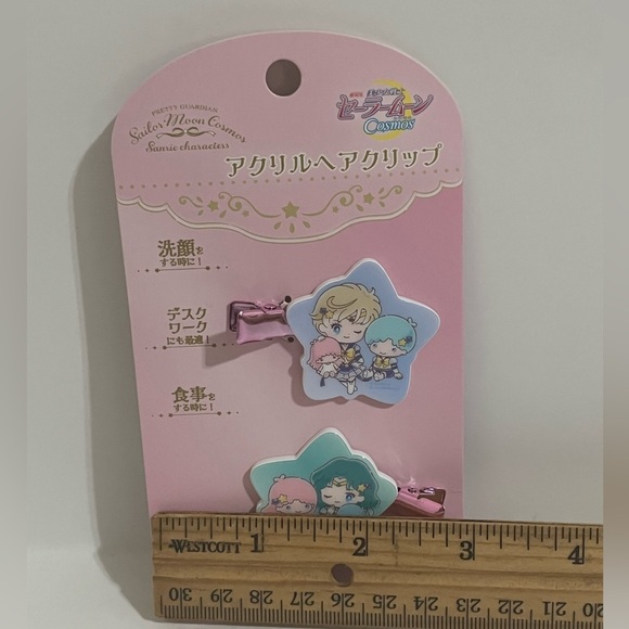 Sailor Moon x Sanrio Little Twin Stars Acrylic Hair Clip - Picture 4 of 4